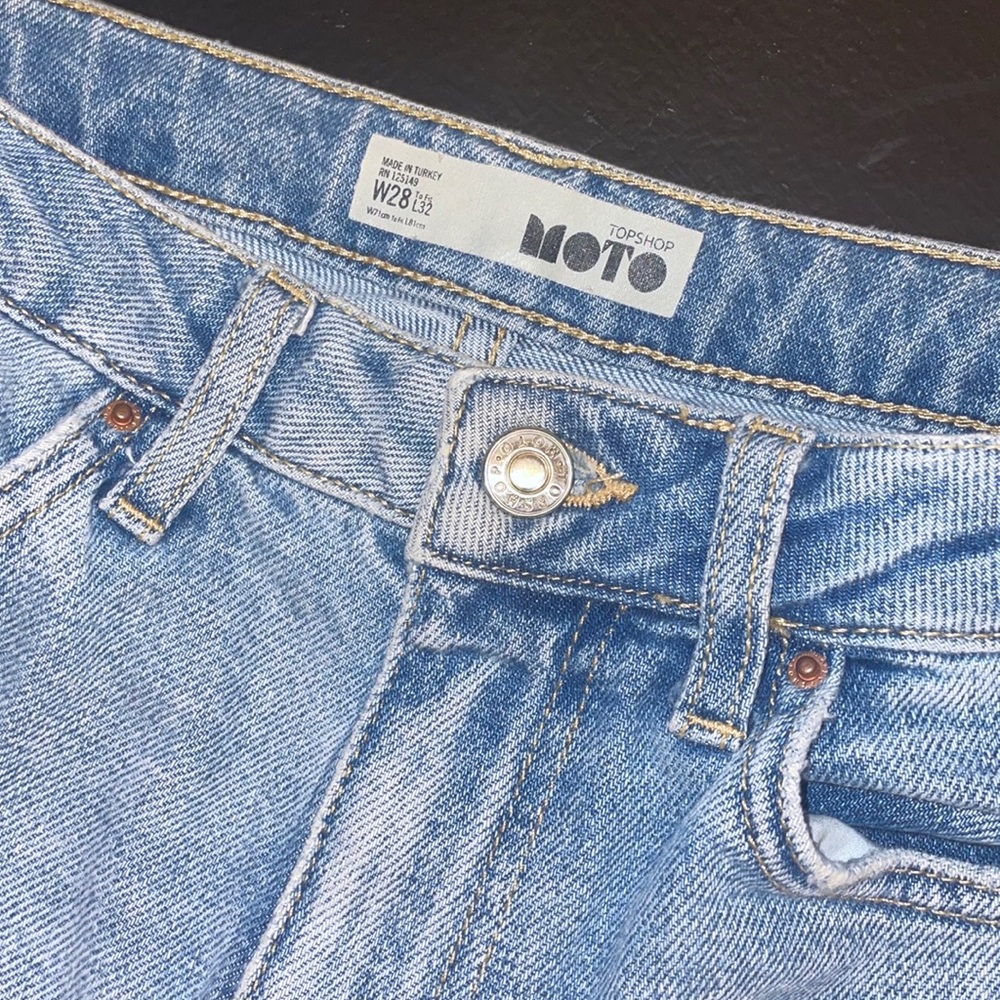 Topshop Moto straight leg high waist jeans size 28 Great Condition